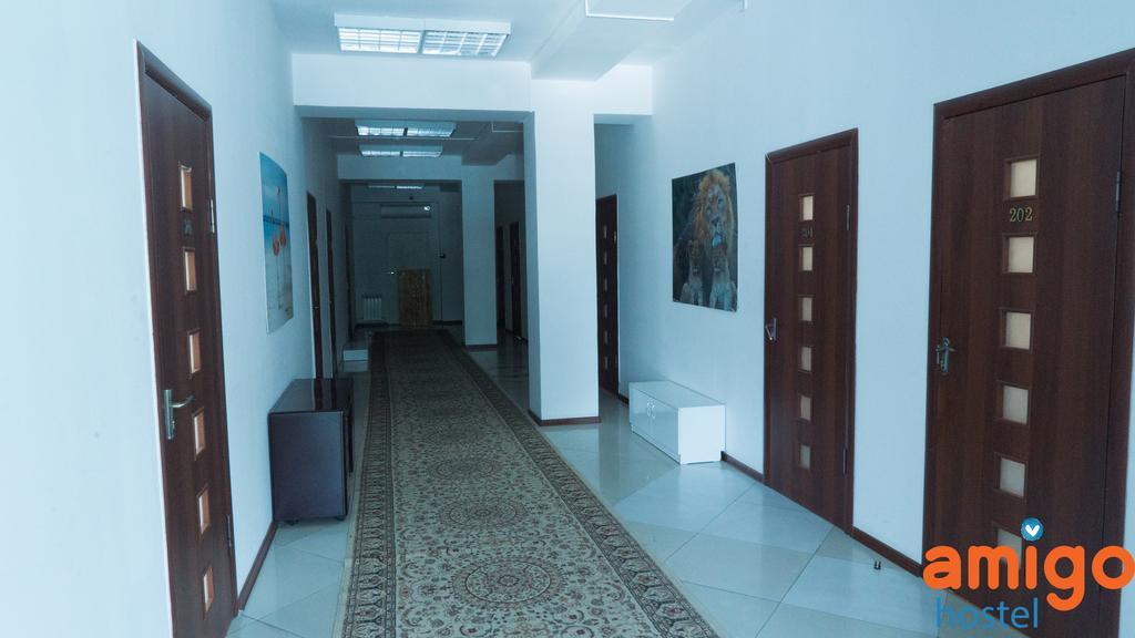 Amigo Hostel Almaty Esterno foto